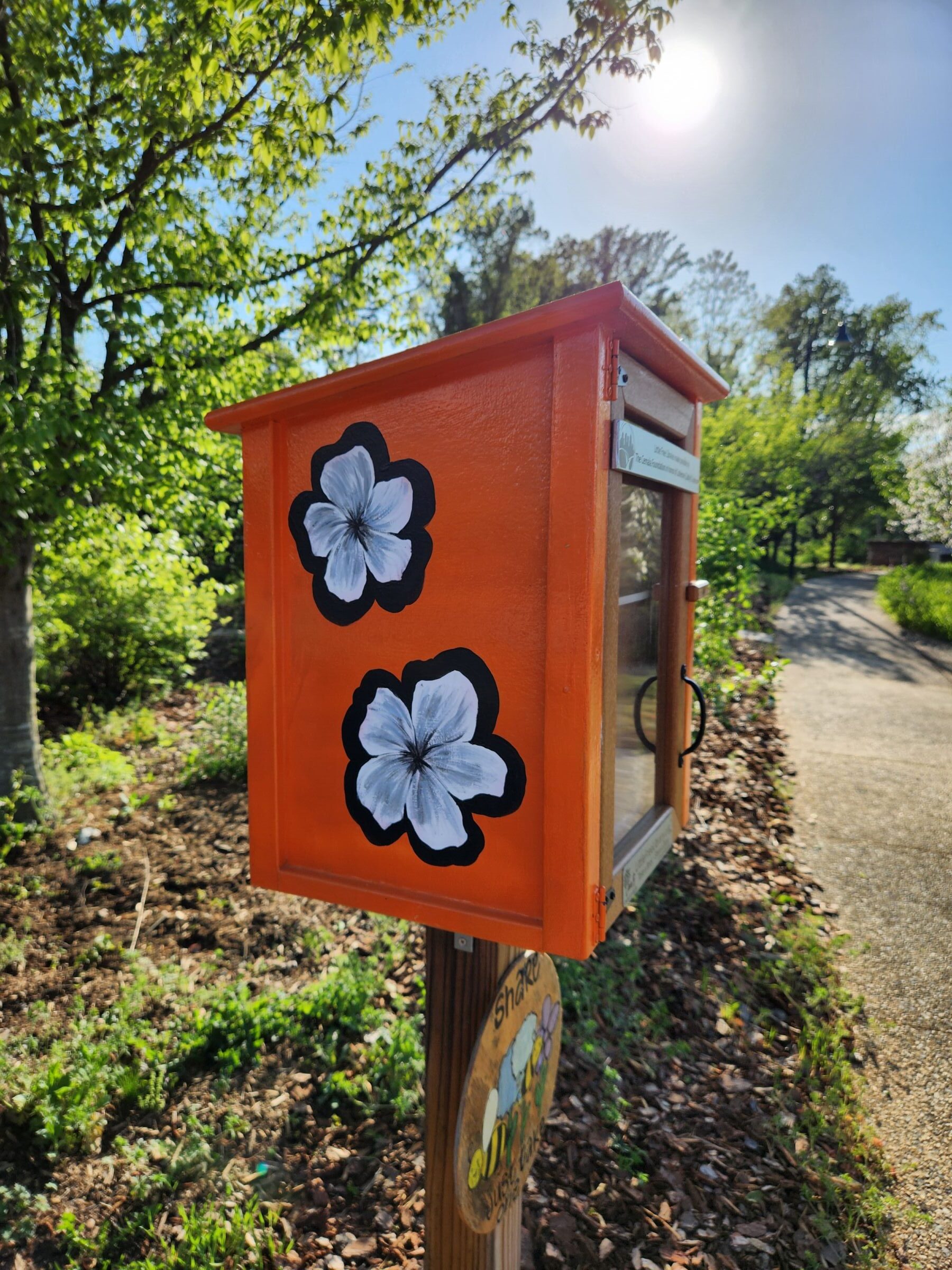 Little Free Library – Bloom